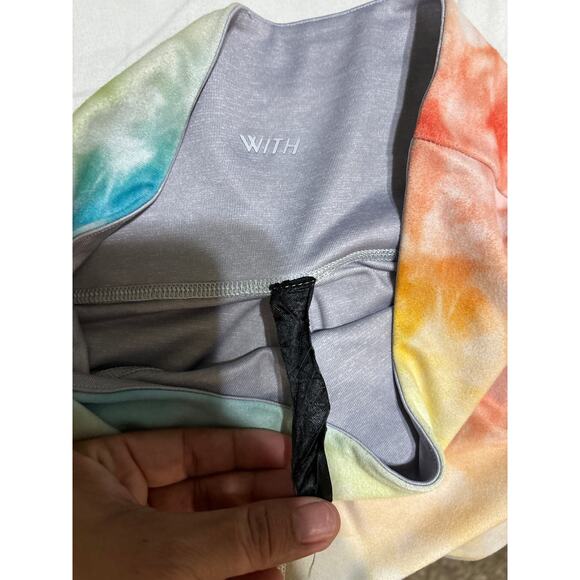 With Peoloton Lead With Love Pride Rainbow Leggings M - Picture 4 of 4